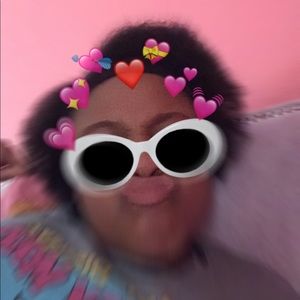 Meet your Posher, Mia